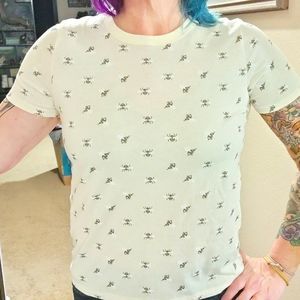 Zoe + Liv Flying Bee Shirt Size Small Bumble Bee